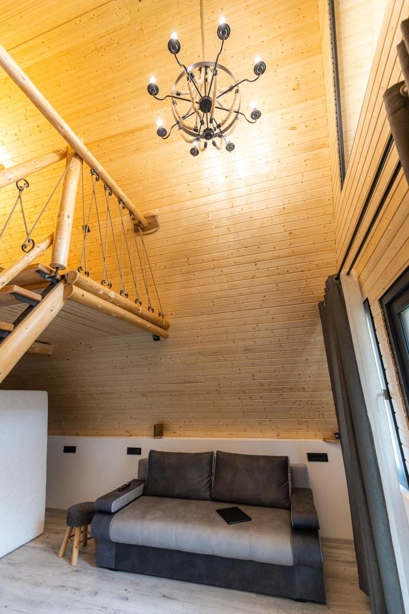 Pensiunea Casa Iulia A-Frame Martinie 외부 사진